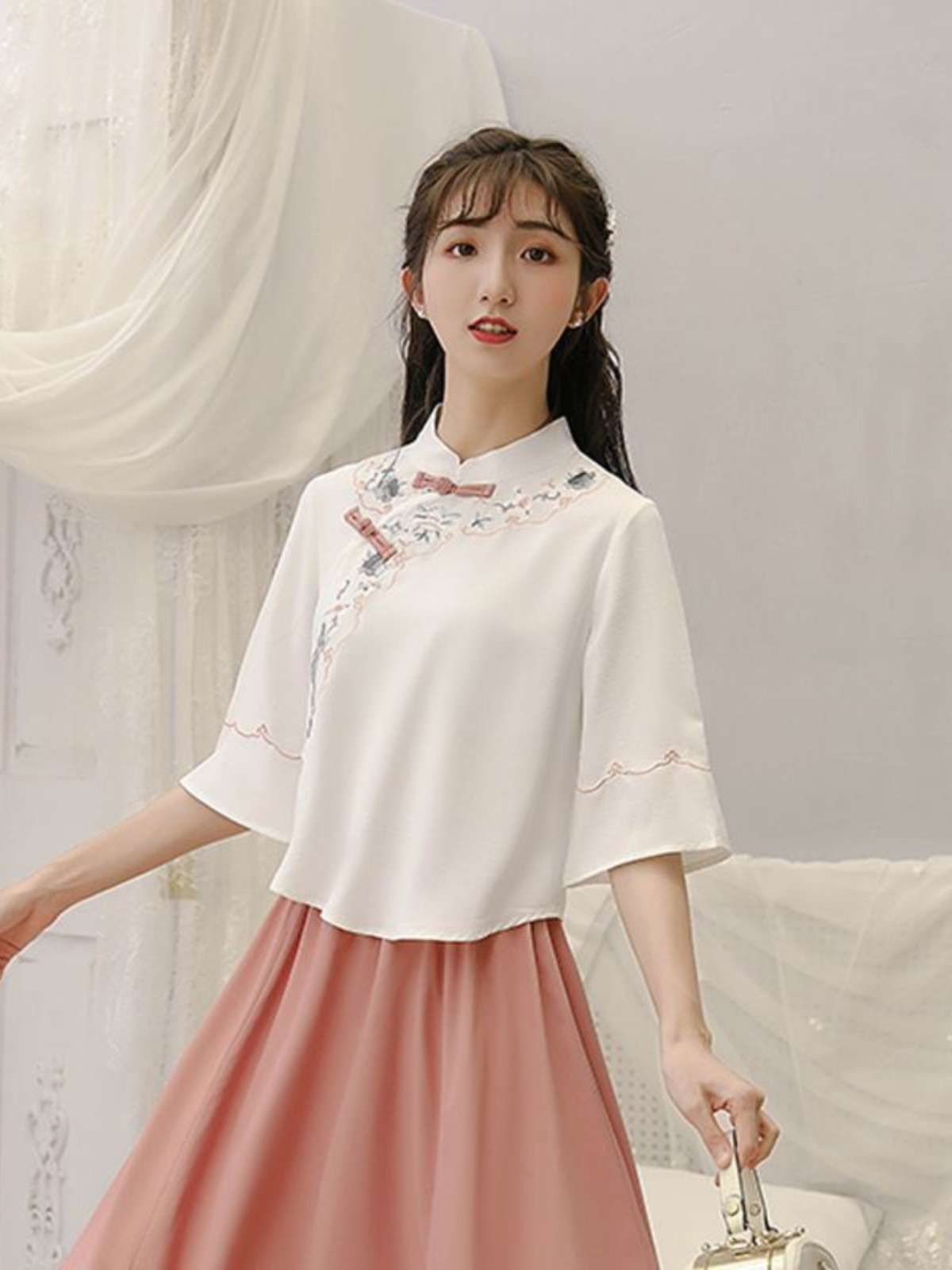 LULUSWING ニット編み柄 チャイナセットアップ Tシャツ スカート LULUSWING ニット編み柄 チャイナセットアップ Tシャツ スカート