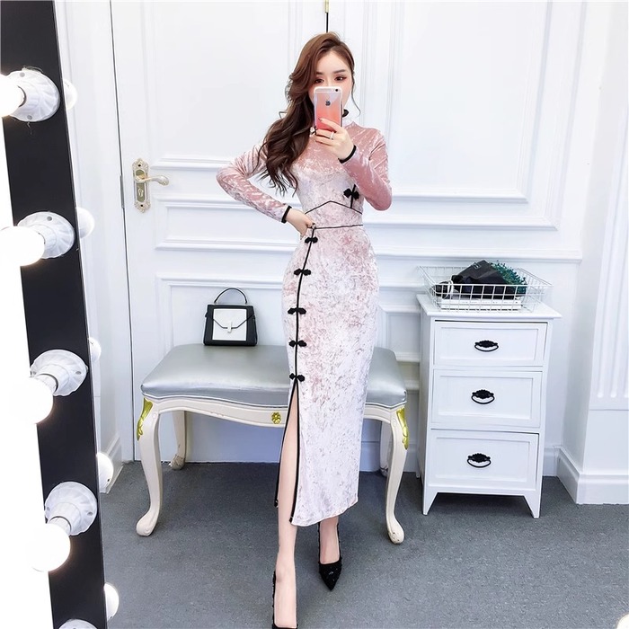 https://fulmo-img-server.com/chinii/1a47b904bcb2503c83b3152844f8152c.jpg
