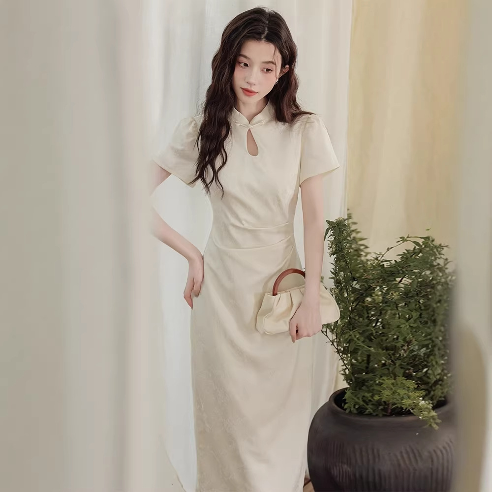 https://fulmo-img-server.com/chinii/22307293-34dd-49b0-9f51-117800ff3997.jpg