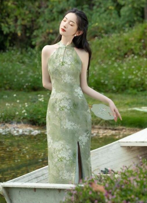 https://fulmo-img-server.com/chinii/4b6ddf8152e0c51b1032a6d1aaab142d.jpg