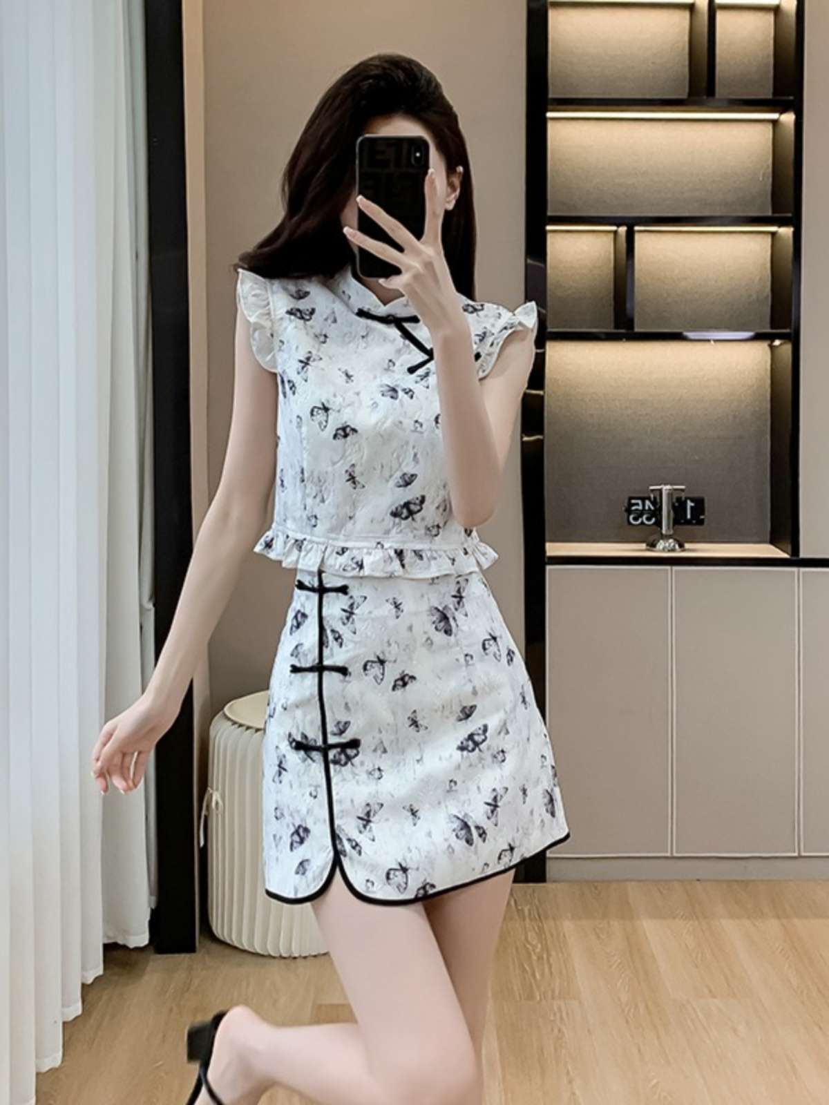 https://fulmo-img-server.com/chinii/52bdf90d688570d8ef40cc2353ace77f.jpg