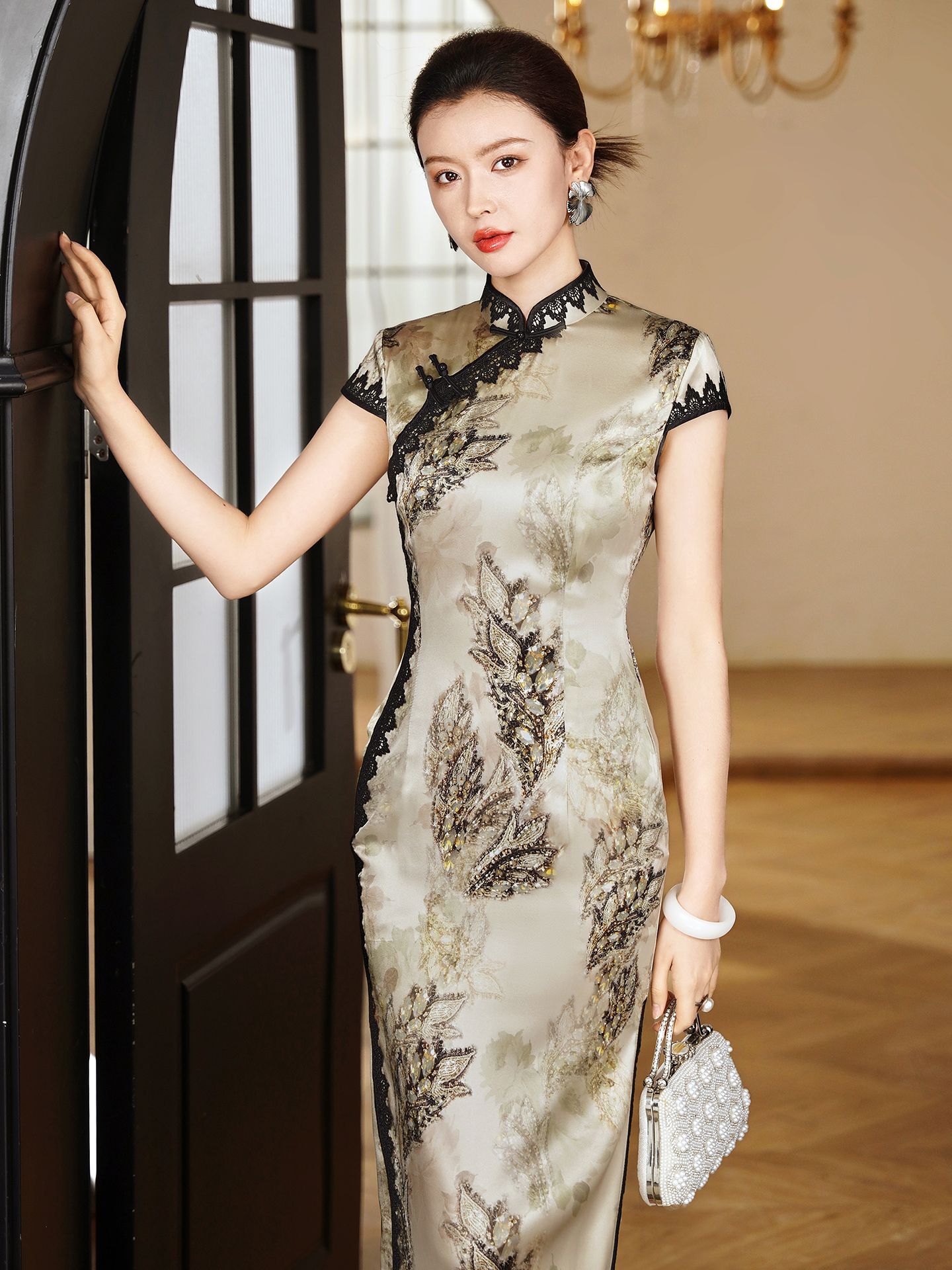 https://fulmo-img-server.com/chinii/5aa24aa0-b69f-4b20-86a3-1441f5e39fad.jpg