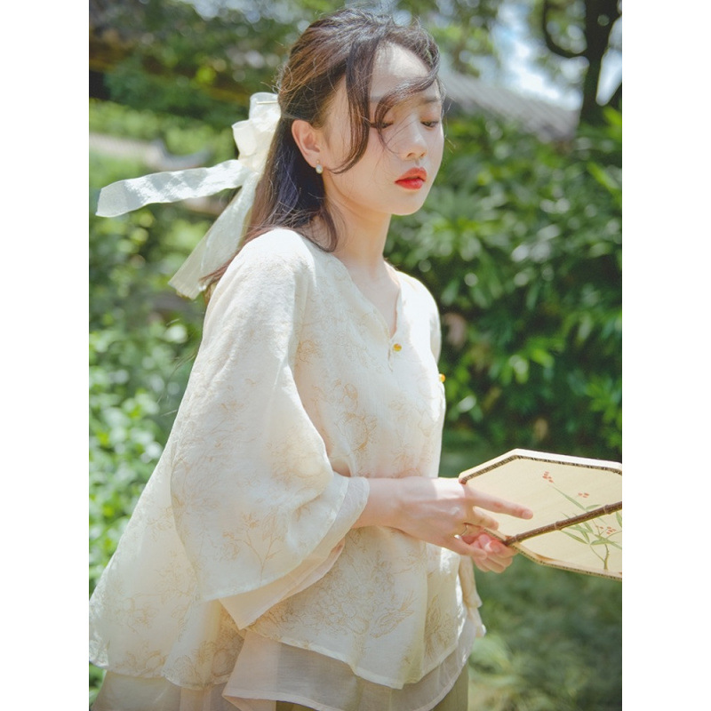 https://fulmo-img-server.com/chinii/669a7d1a-1650-400b-8a66-3f04fc635641.jpg