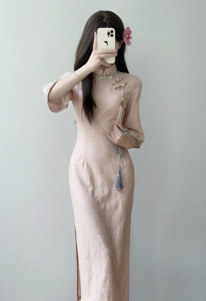 https://fulmo-img-server.com/chinii/67da7ecff08888587836bc648392705e.jpg