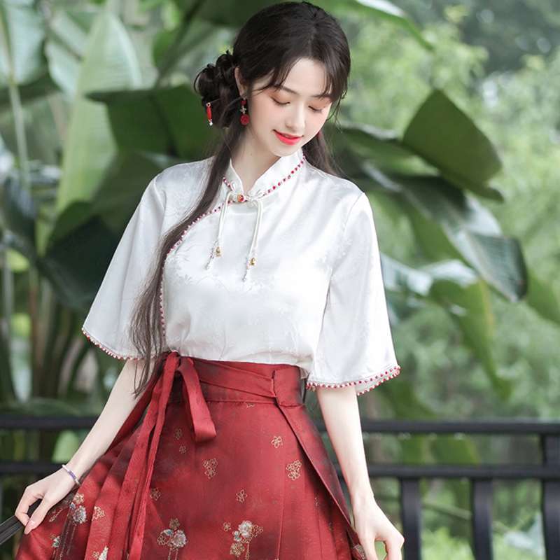 チャイナ服  チャイナ風半袖ブラウス 花柄刺繍入り