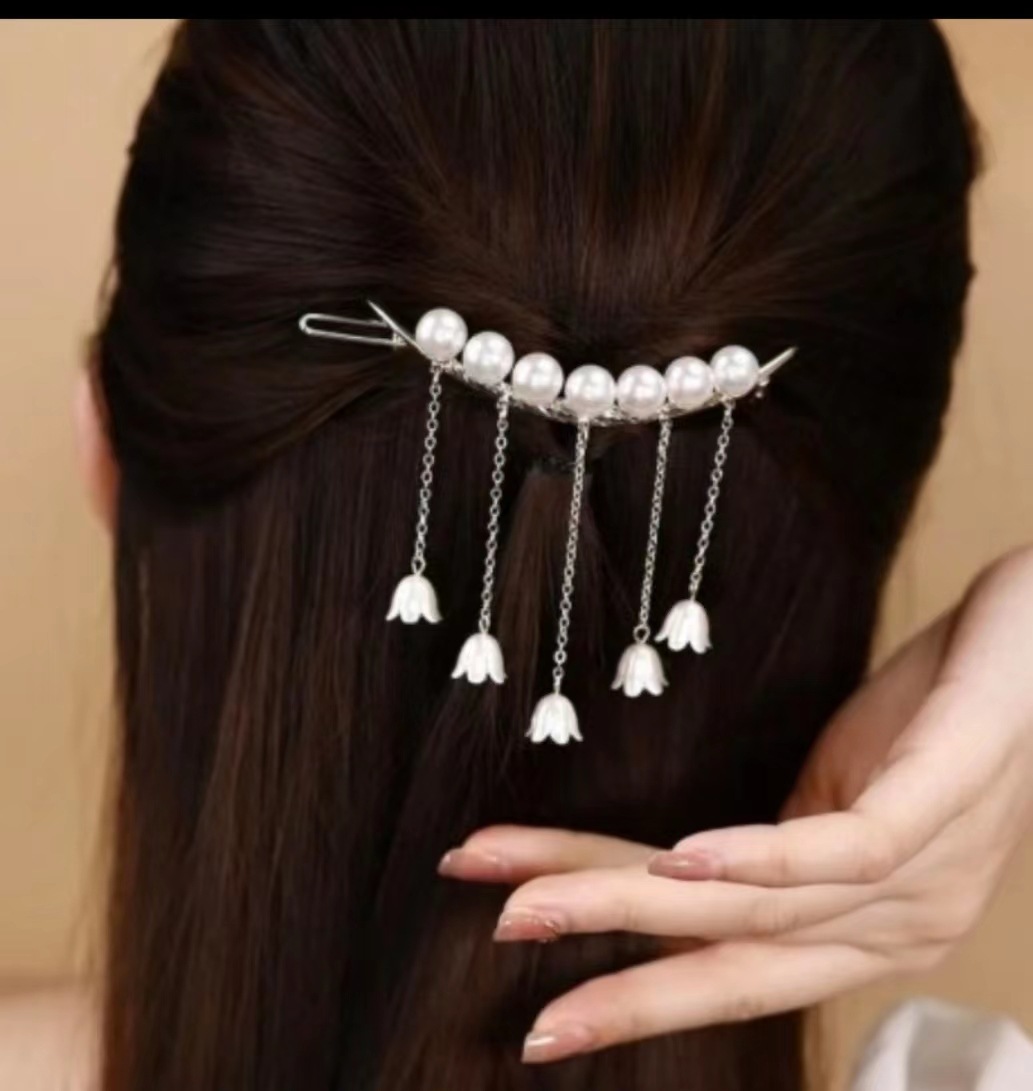 チャイナ服 鈴蘭の花モチーフ パール付き揺れる簪風髪飾り