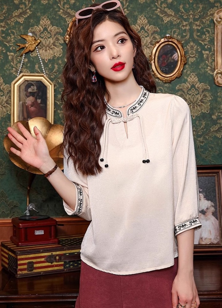 https://fulmo-img-server.com/chinii/8b6ea09cff90749bdfb9b018dda0d19e.jpg