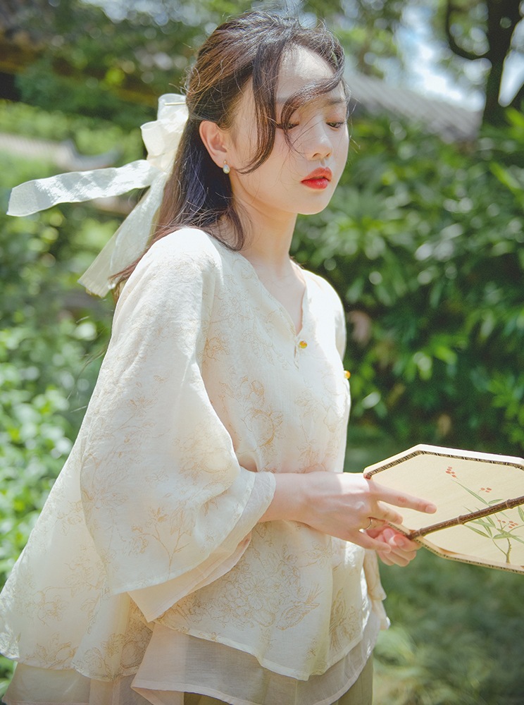https://fulmo-img-server.com/chinii/8e714fb6-55fb-46ac-b343-4355279f69a4.jpg