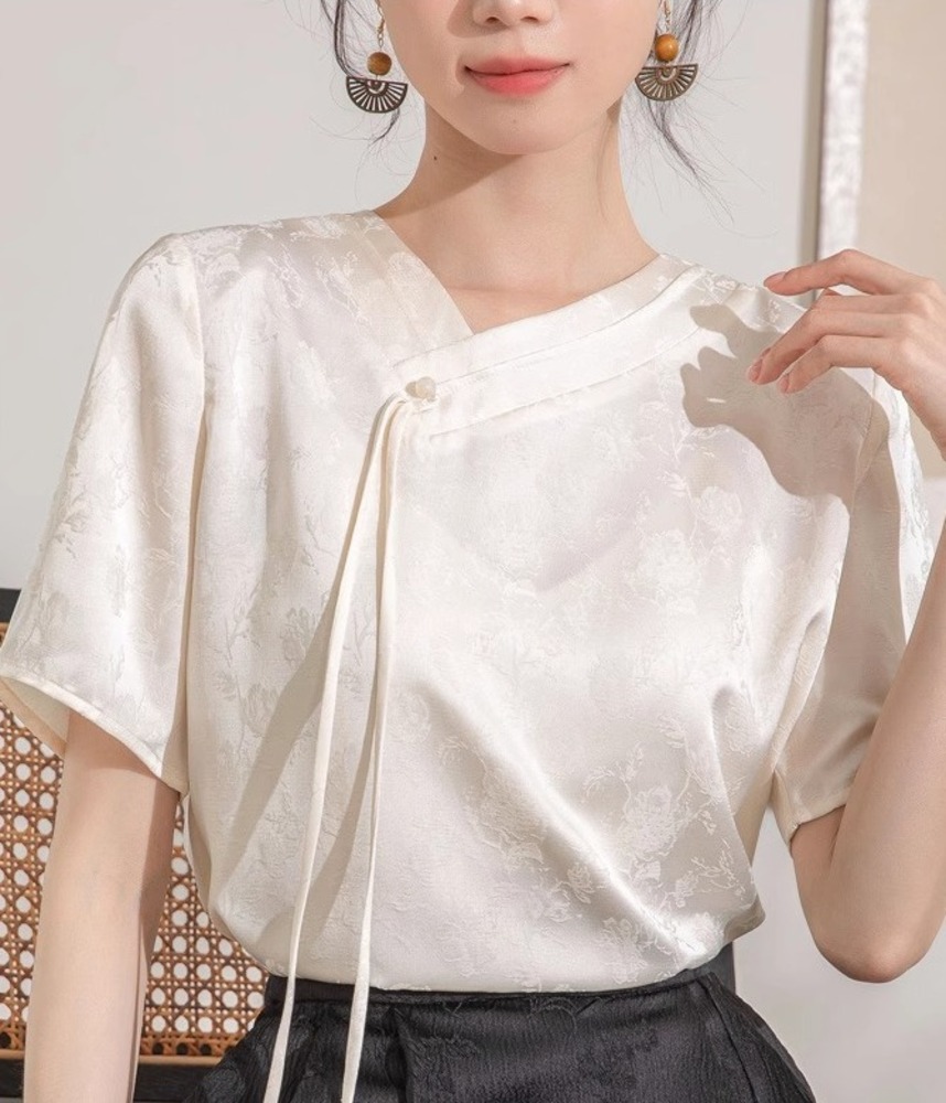 https://fulmo-img-server.com/chinii/9071551a5422b42f095fbf5c582119a3.jpg