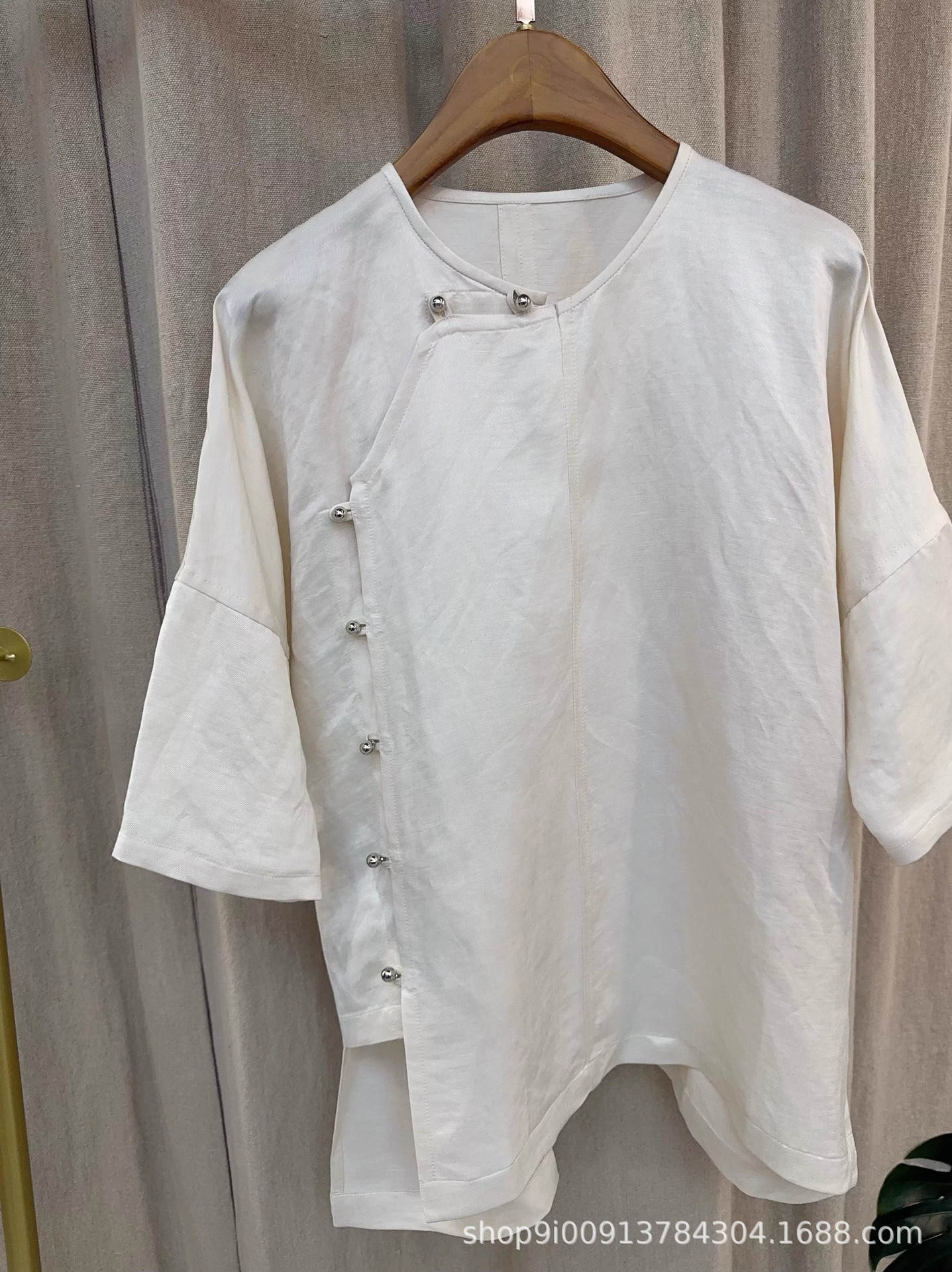 https://fulmo-img-server.com/chinii/90d44fe1-3eeb-4e6e-aa88-451aed886ff6.jpg