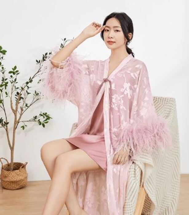 https://fulmo-img-server.com/chinii/98a4002d21508043b957e720a987533c.jpg