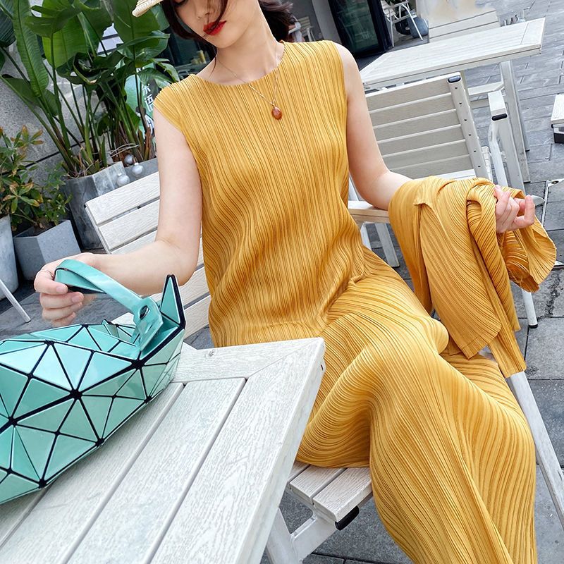 https://fulmo-img-server.com/chinii/9af7f4c8-de1e-4ac0-84b7-1899aad731ed.jpg