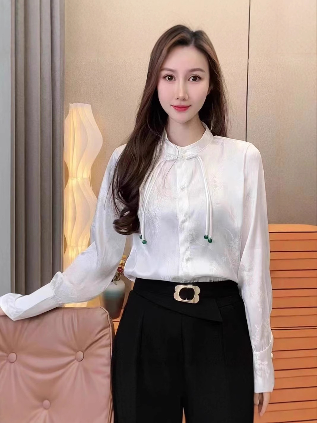 https://fulmo-img-server.com/chinii/c462edb5-5549-4944-877f-9002299fb712.jpg