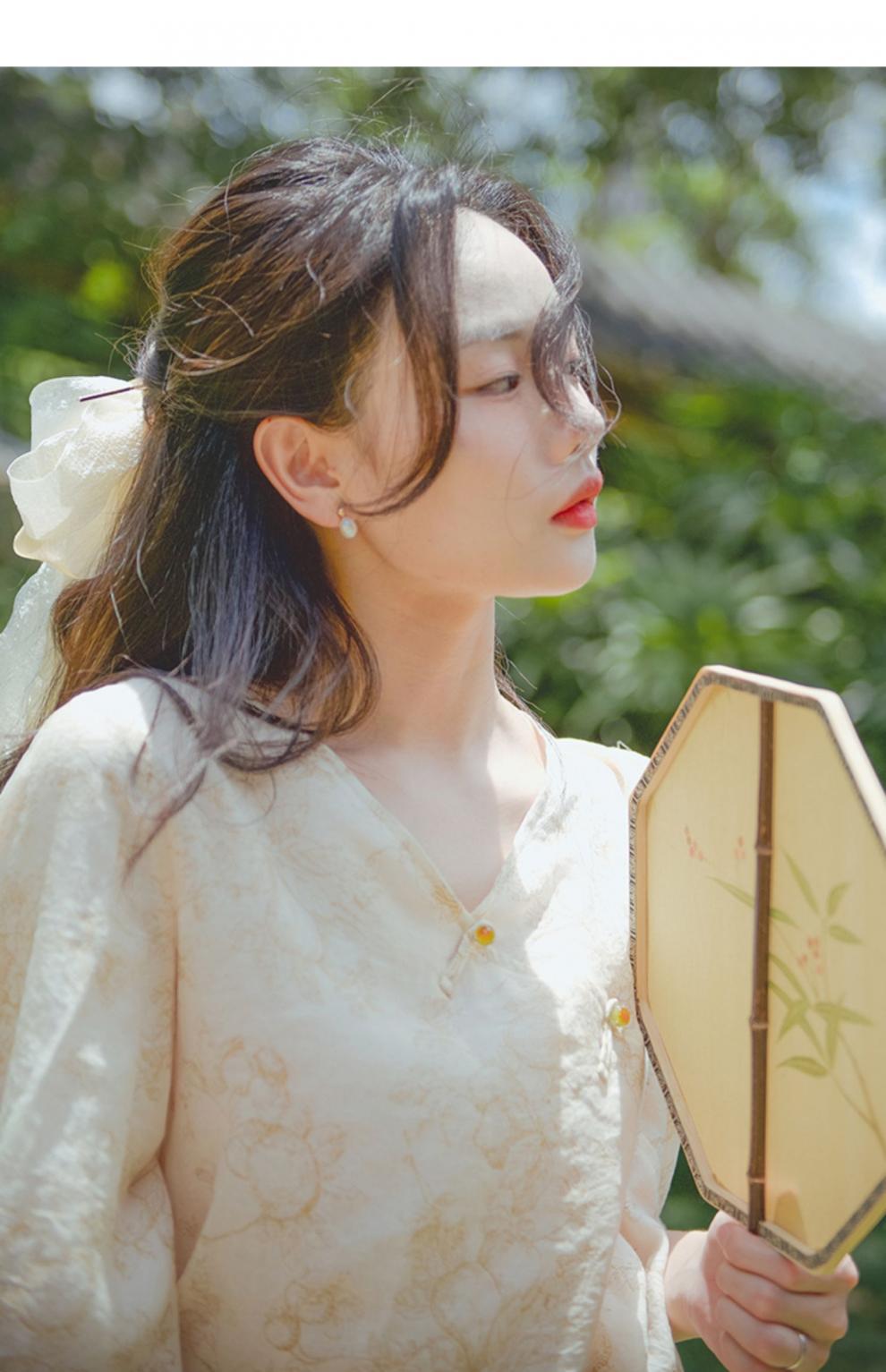 https://fulmo-img-server.com/chinii/c9059d3c-a53e-4225-bd37-e23a0975ef05.jpg