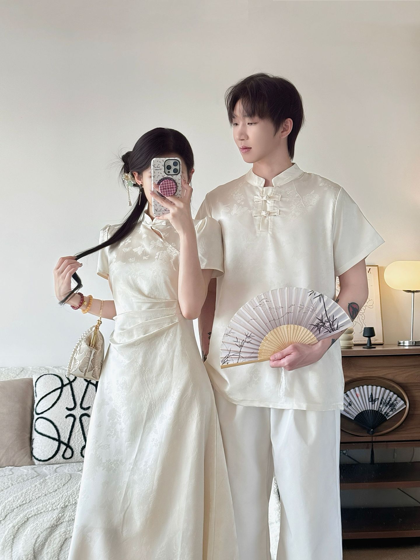 https://fulmo-img-server.com/chinii/d4f50b29-121a-4c6a-ad77-a9fa885aa19f.jpg
