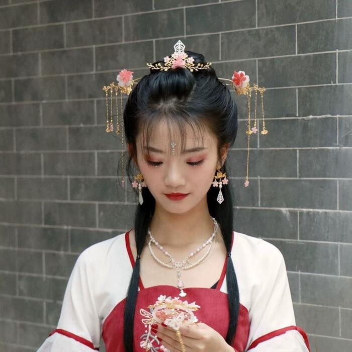 https://fulmo-img-server.com/chinii/d511786108618f07c6c4b7807ecb0019.jpg