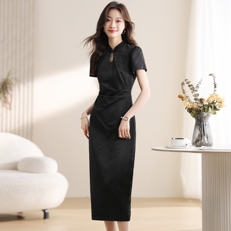https://fulmo-img-server.com/chinii/d81bca77-a4a3-4bd2-96a5-5ad104072c7b.jpg