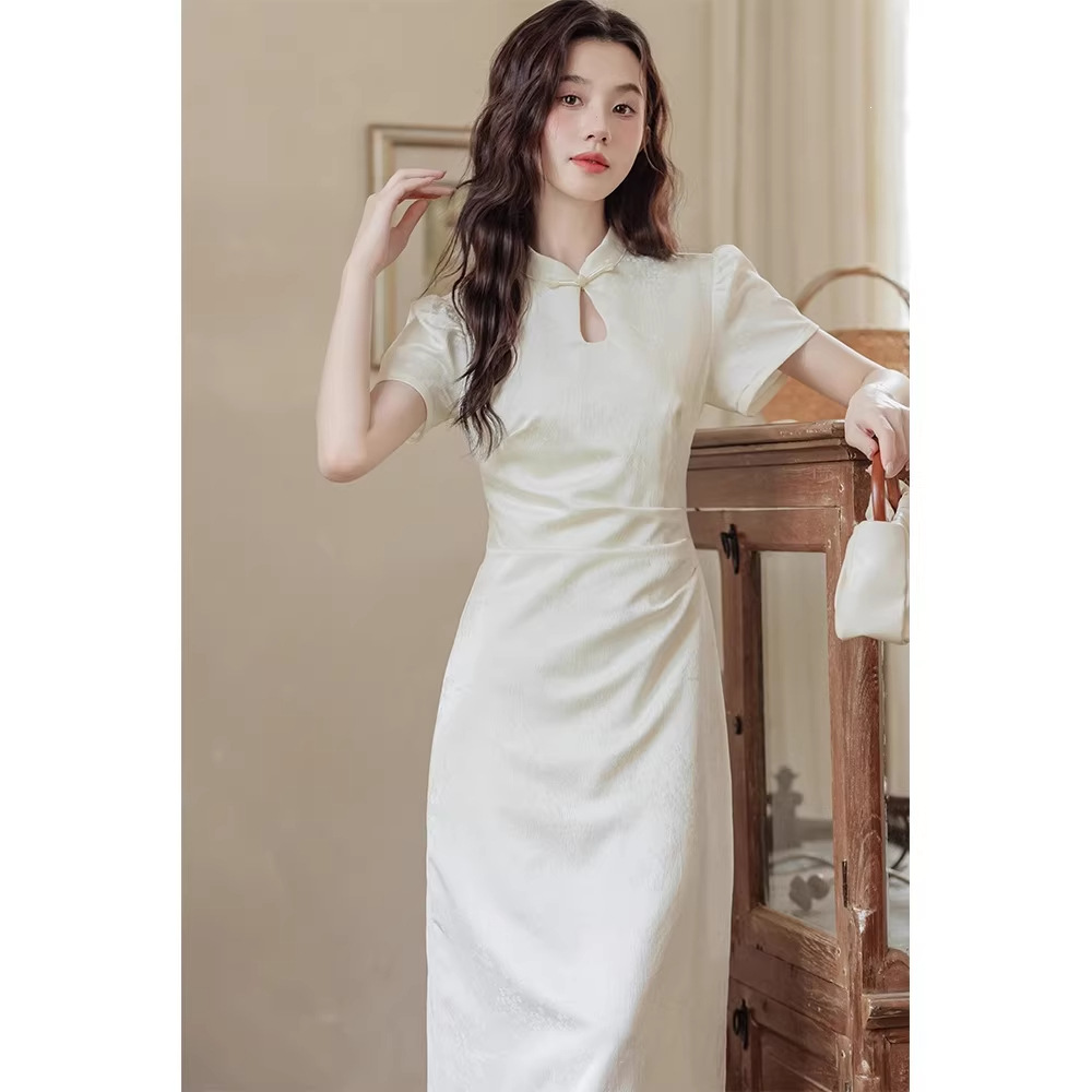 https://fulmo-img-server.com/chinii/e3013e9f-617f-4bbe-b705-d865f88cada1.jpg