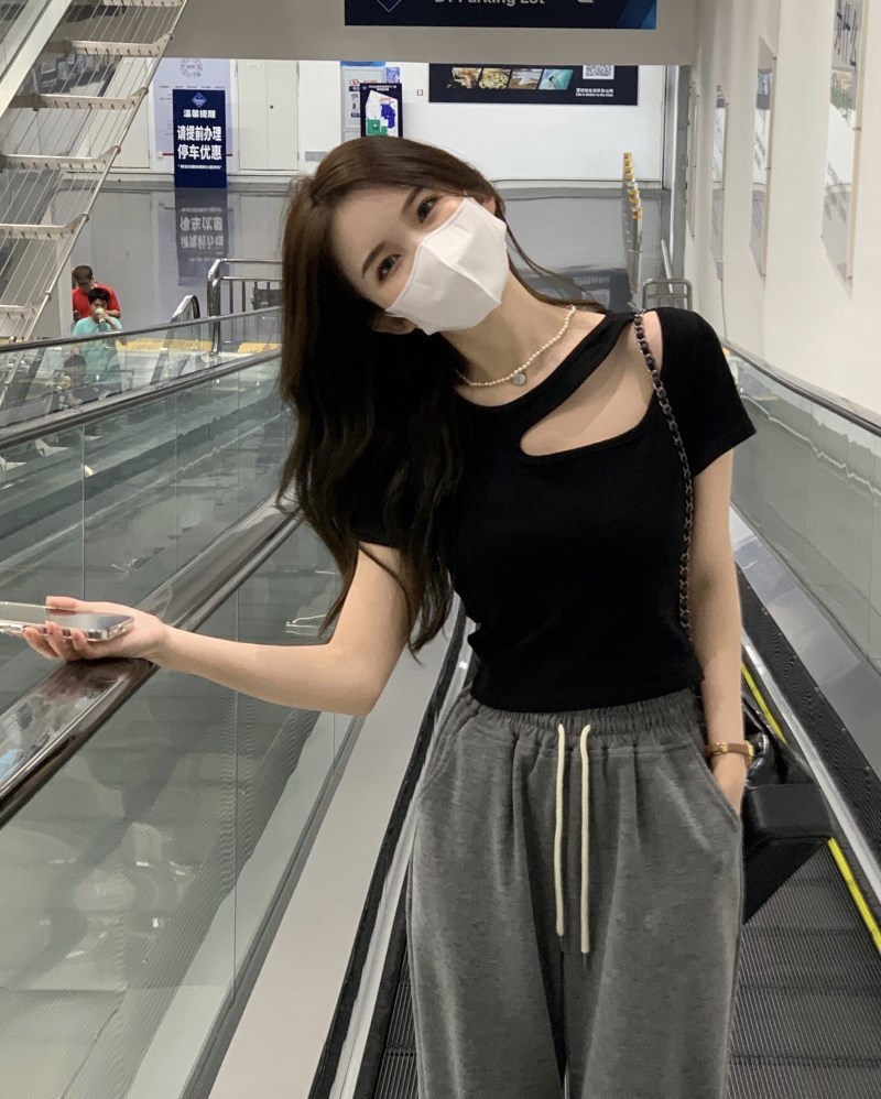 https://fulmo-img-server.com/chinii/ea7b1554-8b7c-4111-b18f-a5bfb885a237.jpg