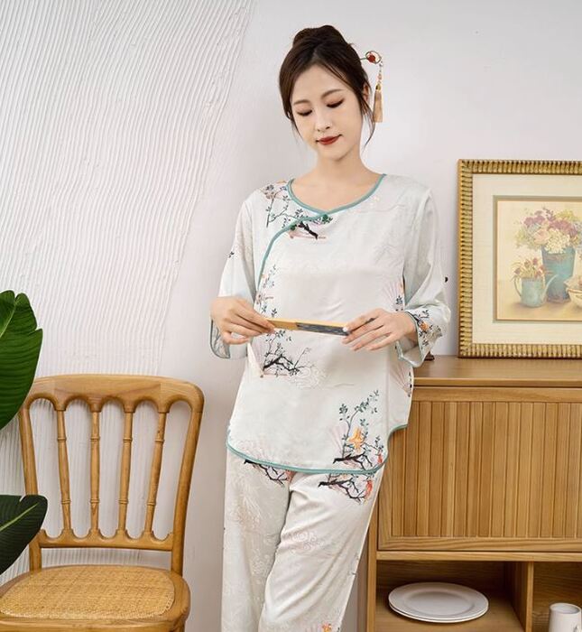 https://fulmo-img-server.com/chinii/f3e97740735e4daca7270af914f53099.jpg