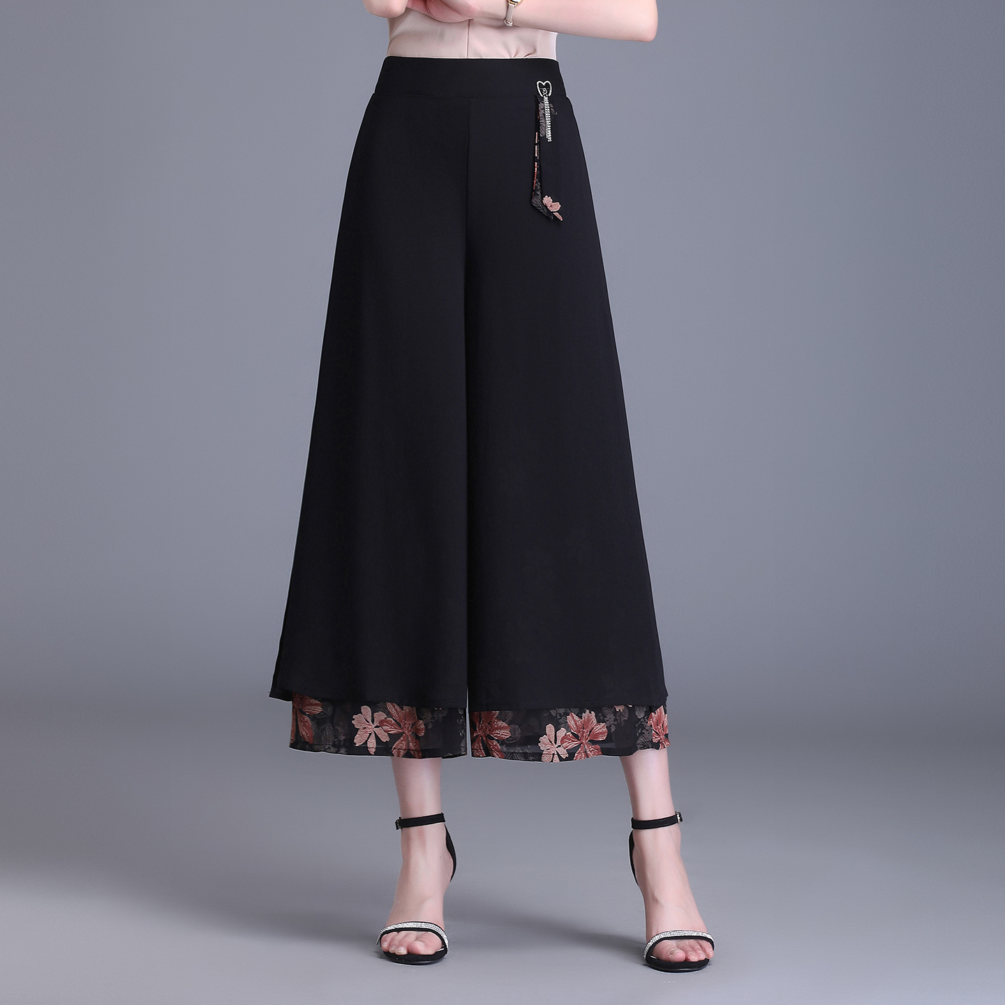 https://fulmo-img-server.com/chinii/f7460da8-c1d3-4aef-9522-96fc38427e40.jpg