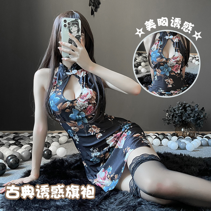 チャイナ服 花柄刺繍ホルターネックチャイナドレス