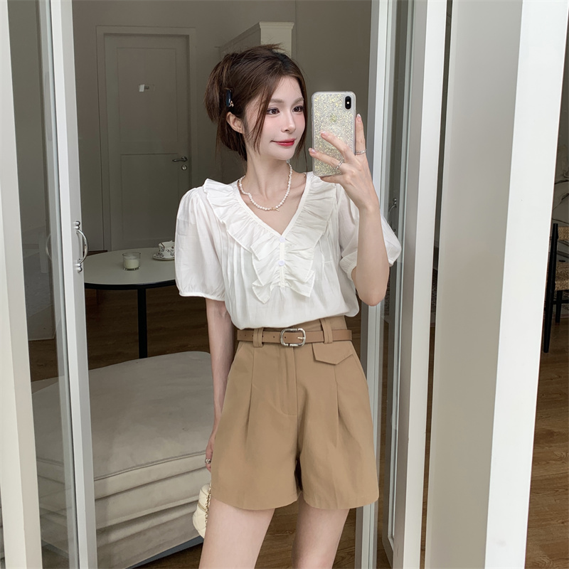 https://fulmo-img-server.com/chinoworld/0e696f5d-d40b-4302-aaf6-20fe81862ff3.jpg