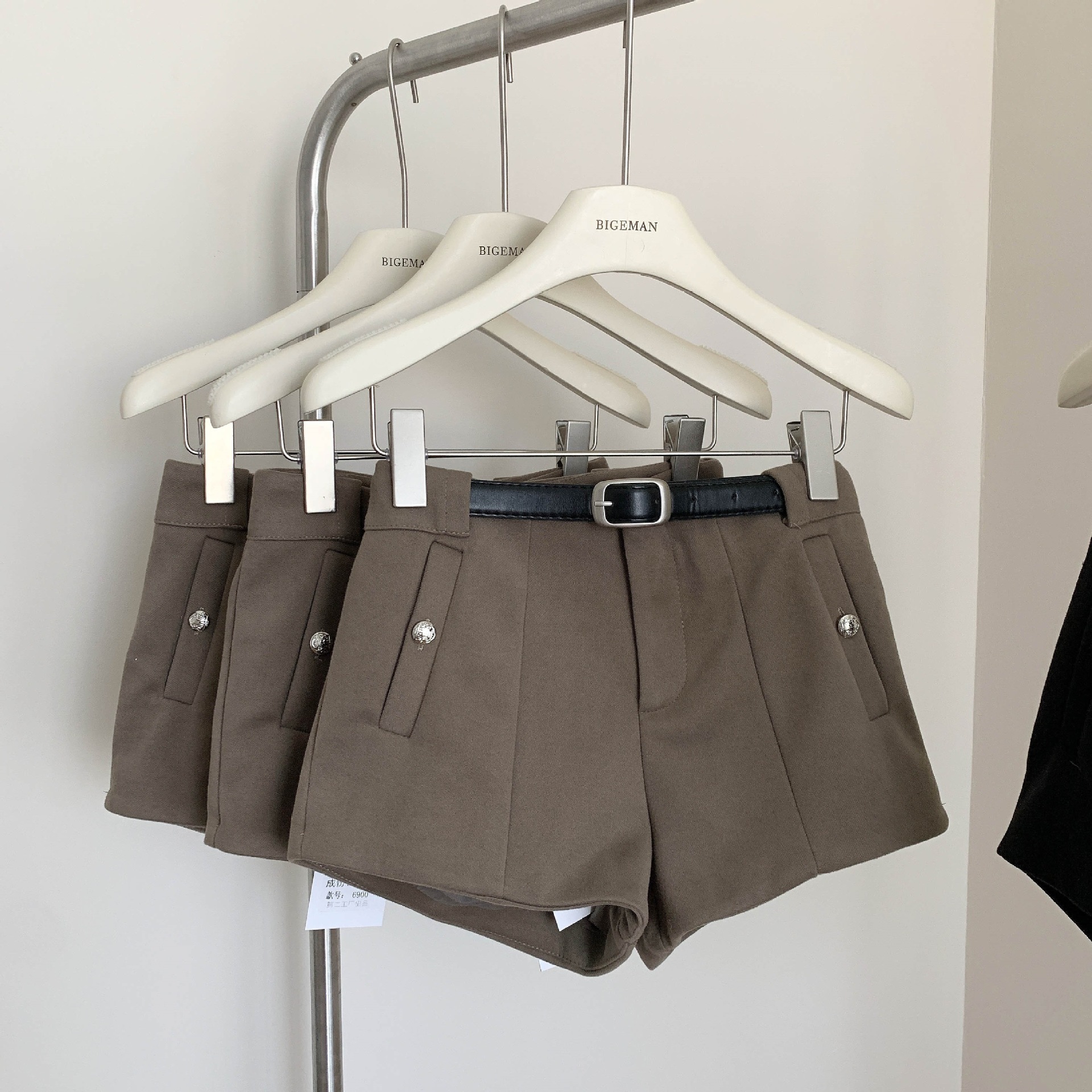 チノパン きちんと見せるベルト付きショートパンツ