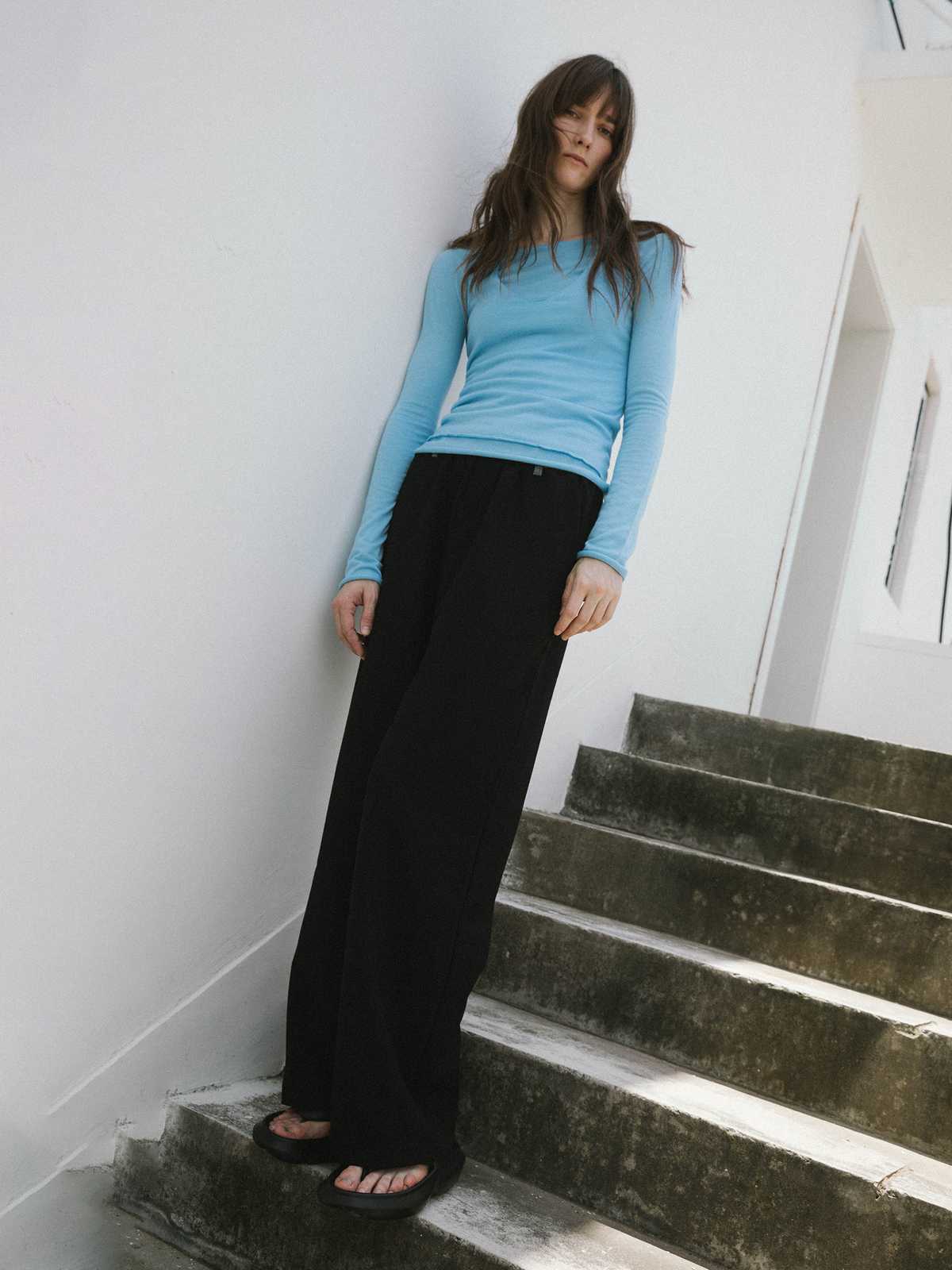 穏やかな風合い ストレートチノパン