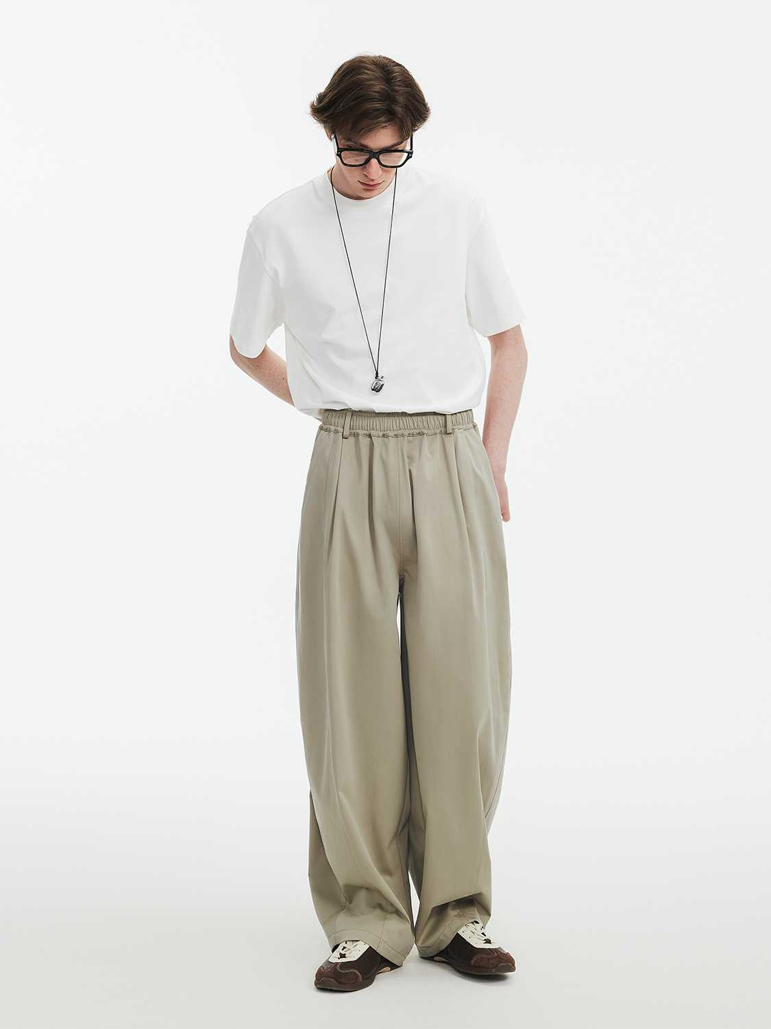 チノパン ゆったりシルエットドレープチノ
