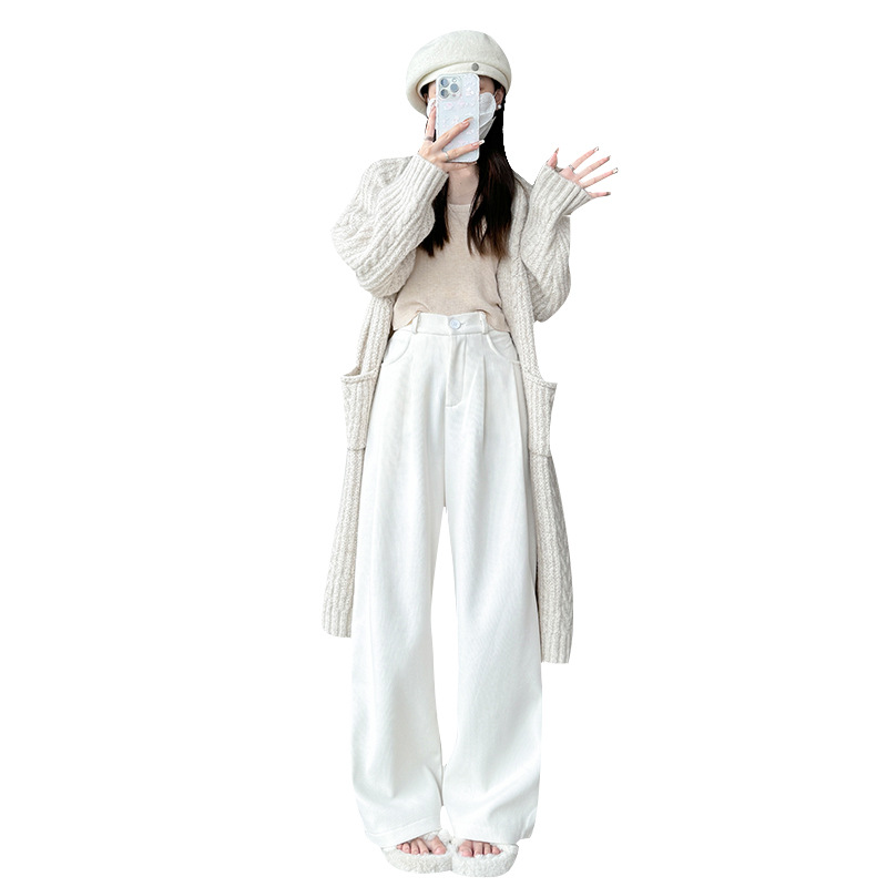 https://fulmo-img-server.com/chinoworld/576bb9dd-0f81-401b-92ea-1fec23158591.jpg