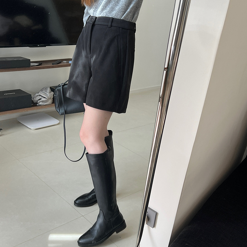 ゆったりセミワイドチノパン