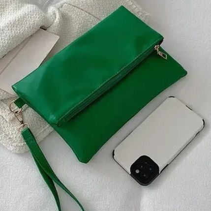 https://fulmo-img-server.com/clutte/1780459486121_osyel8fg_2k3xybcp.jpeg