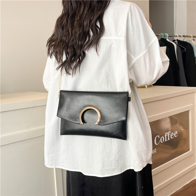 https://fulmo-img-server.com/clutte/7b305a04-768a-4814-9289-78f8bd5a6926.jpg