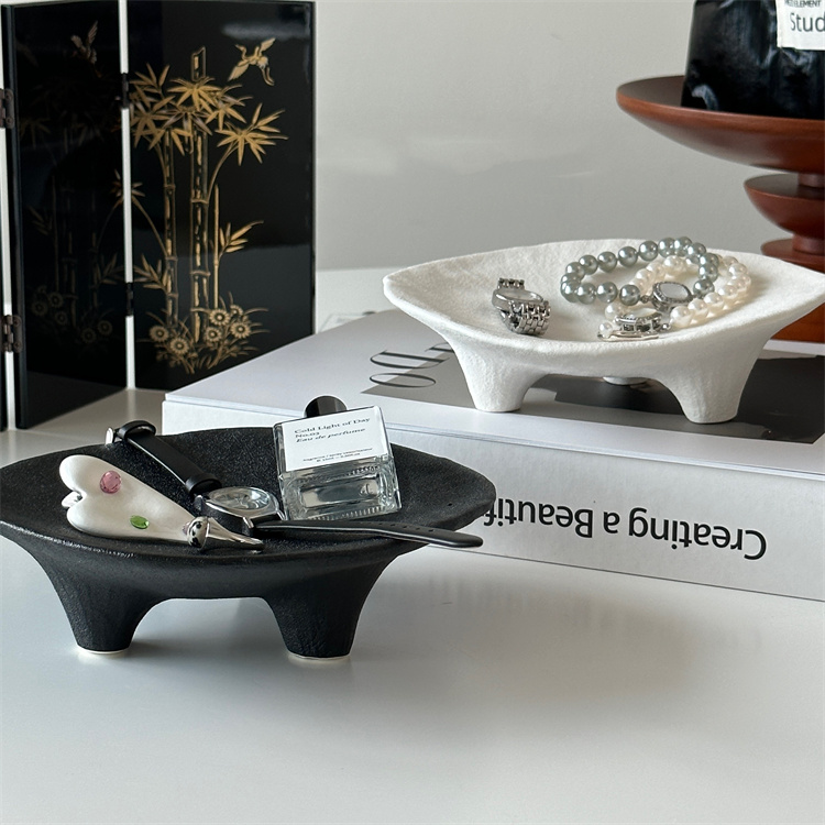 https://fulmo-img-server.com/cocogift/3f0acdc0-66f5-4723-ad61-aada51346815.jpg