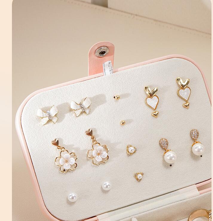 https://fulmo-img-server.com/cocogift/82ca503e-fbe3-4279-aec0-9f7b0876d9a6.jpg