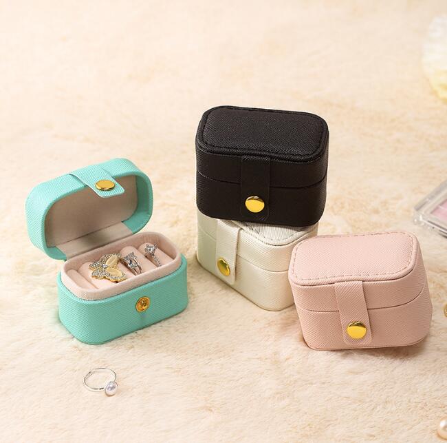https://fulmo-img-server.com/cocogift/e17a6212-bdea-4559-a2c6-c4d01b864e49.jpg
