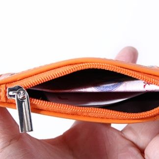 コインケース 本革二層式ファスナー付き定期入れ