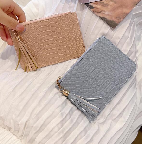 型押しレザー調コインケース カード収納付き財布