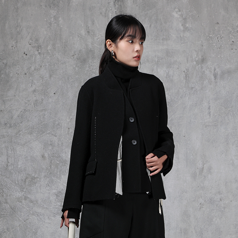 https://fulmo-img-server.com/collarless/017a2fb1-e7a6-4e1d-803b-8a4a0ebab3d9.jpg