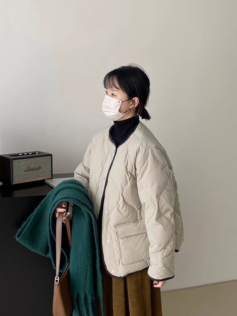 https://fulmo-img-server.com/collarless/0e2a131b-3b35-415d-b0e6-cd0b2888d62b.jpg