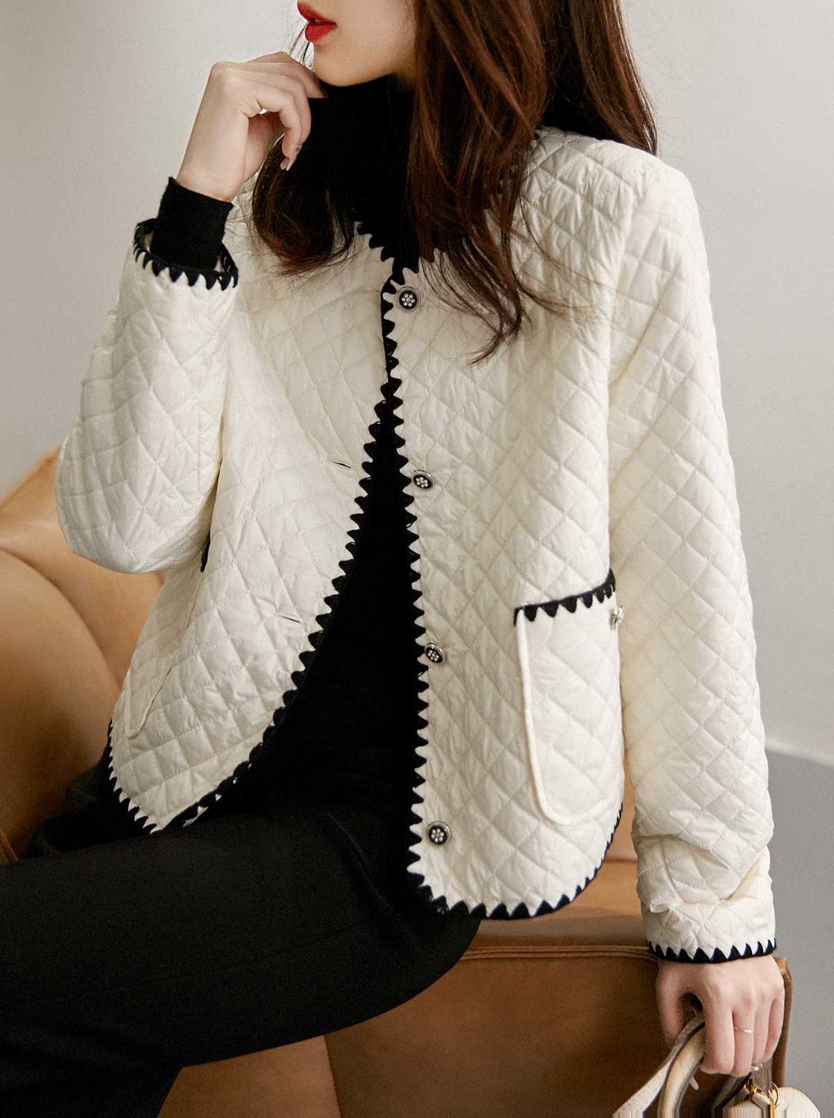 キルティング仕立てノーカラージャケット