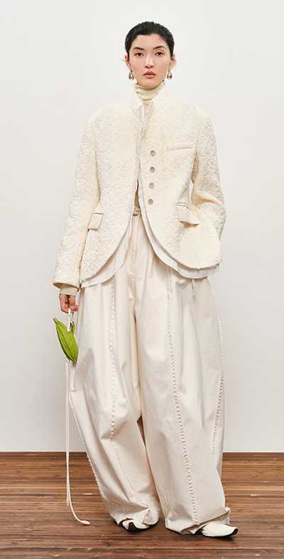 ノーカラージャケット 花刺繍入りノーカラーリボン調ジャケット