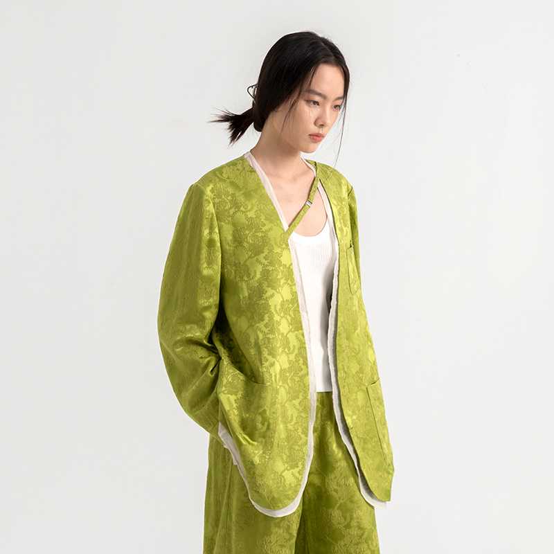 上質な織り模様 ノーカラージャケット