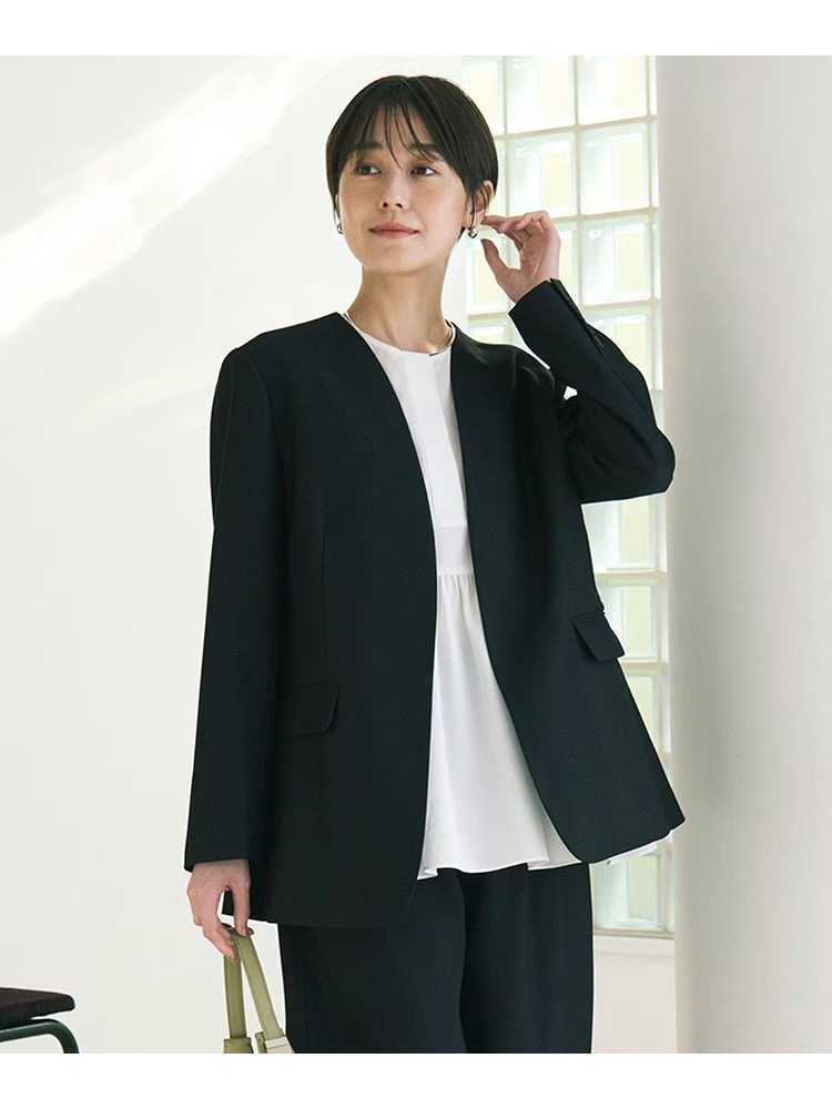 洗練シルエット ノーカラージャケット