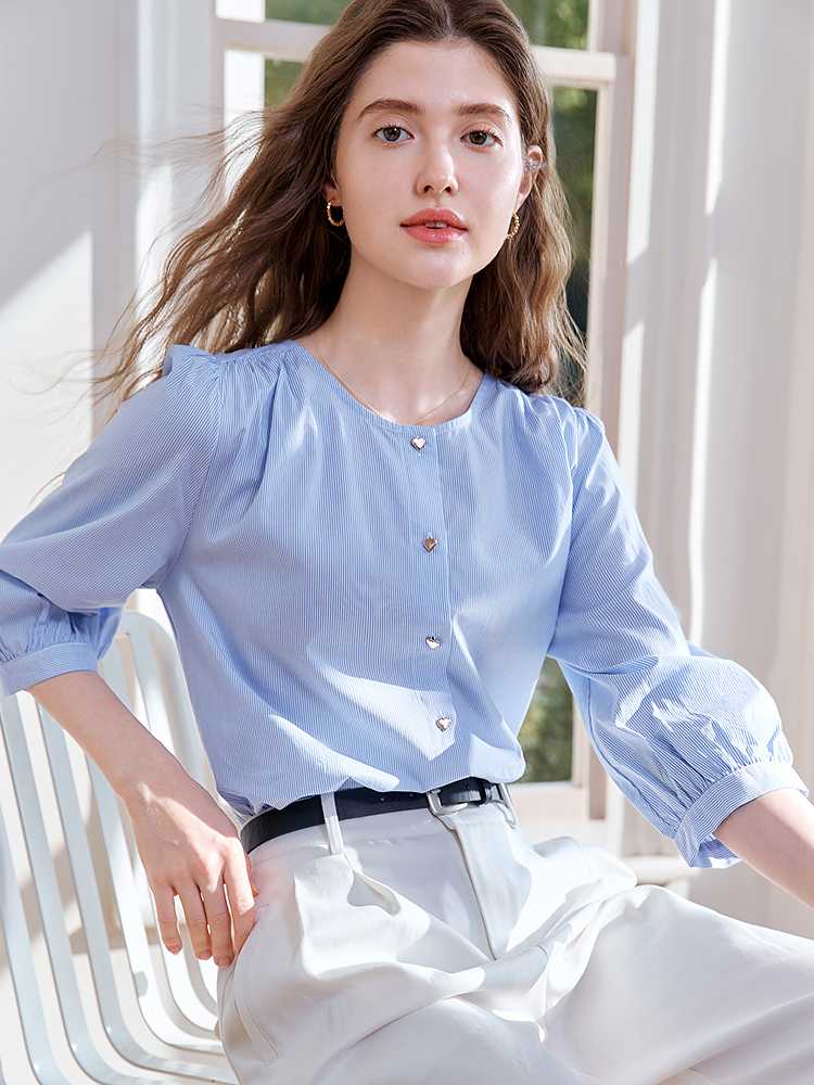 ノーカラージャケット ノーカラージャケット 優雅なリネンパフスリーブブラウス