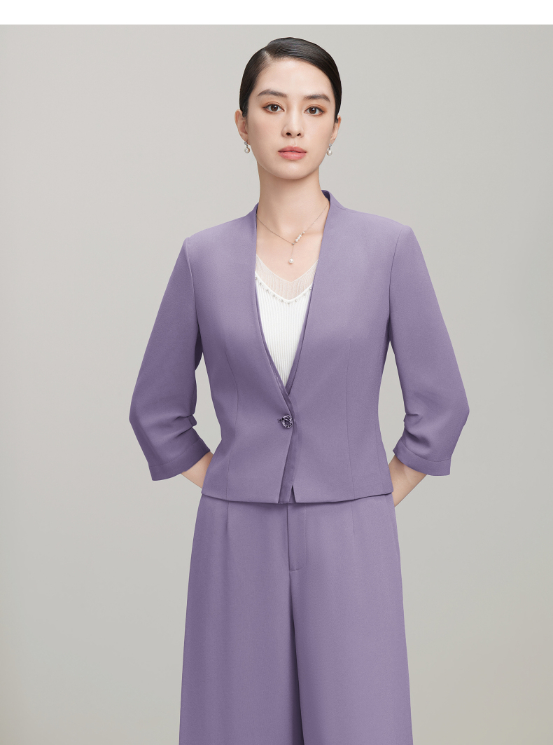 https://fulmo-img-server.com/collarless/2355498d-9659-436c-b559-af25187e5140.jpg