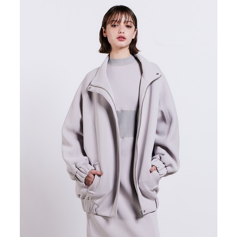 https://fulmo-img-server.com/collarless/3b047fae-2fba-4bcd-9afd-748e22c52a54.jpg