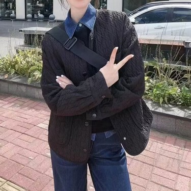 https://fulmo-img-server.com/collarless/479c59e5-65e5-4e73-837a-42d56299bfc1.jpg