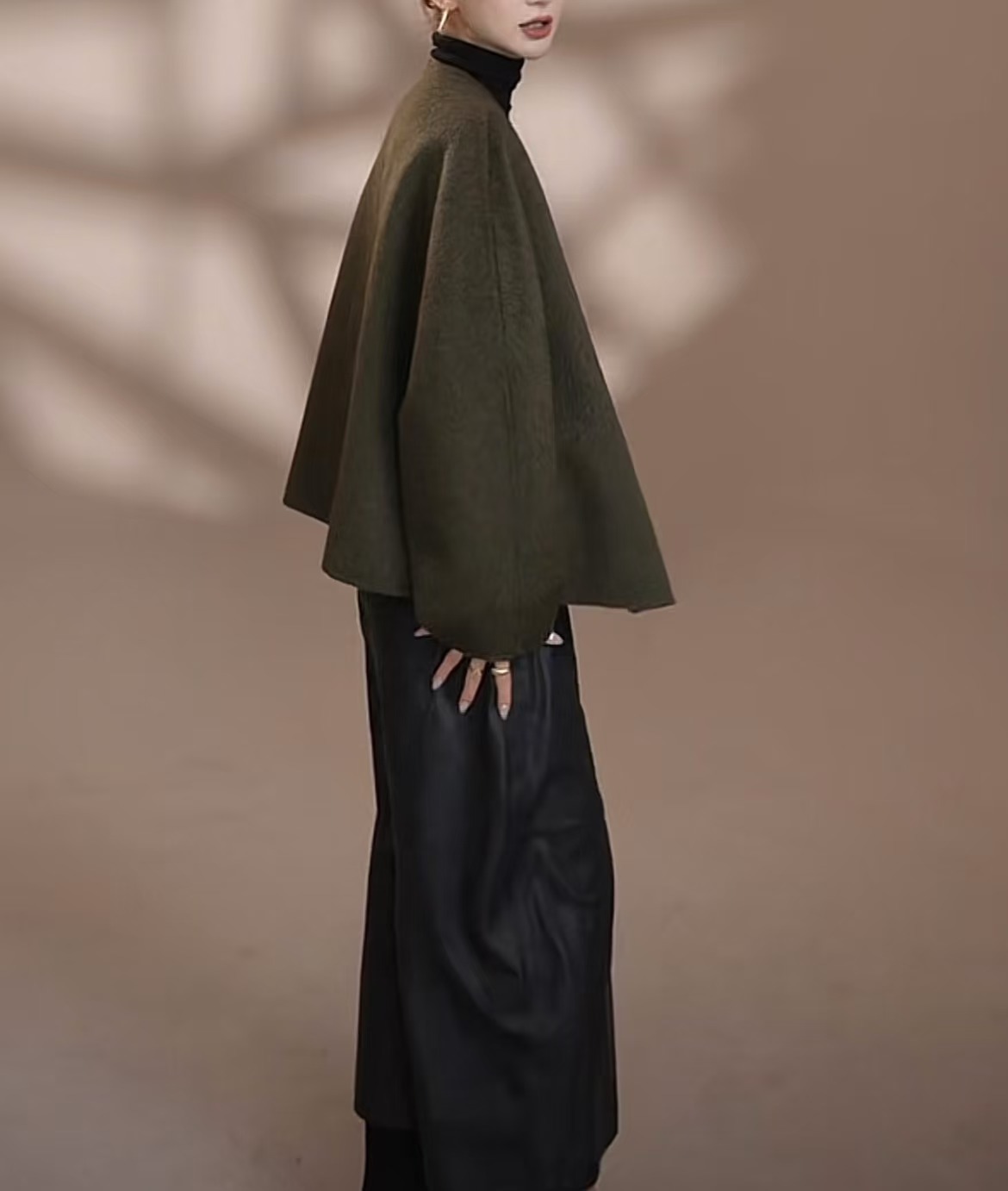 https://fulmo-img-server.com/collarless/4a4dfda7-c9b2-4bbe-b177-b06e75cd7da8.jpg